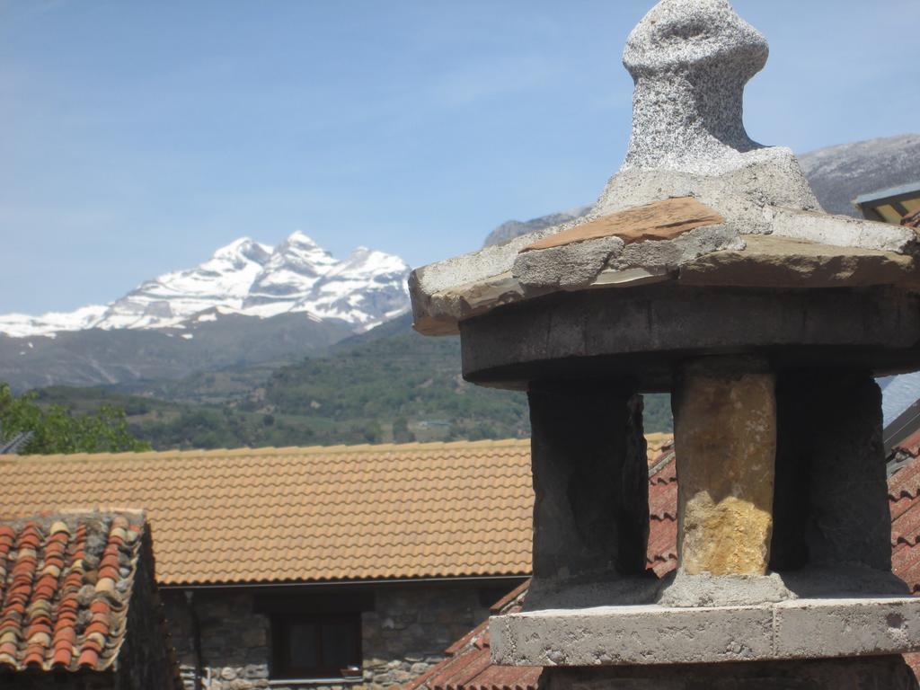 Casa Rural " El Retiro" Laspuna Bilik gambar