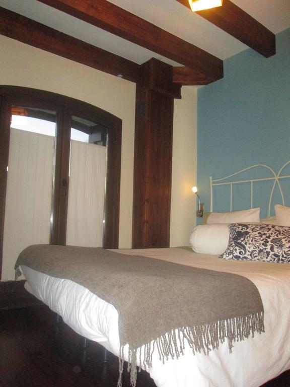 Casa Rural " El Retiro" Laspuna Bilik gambar