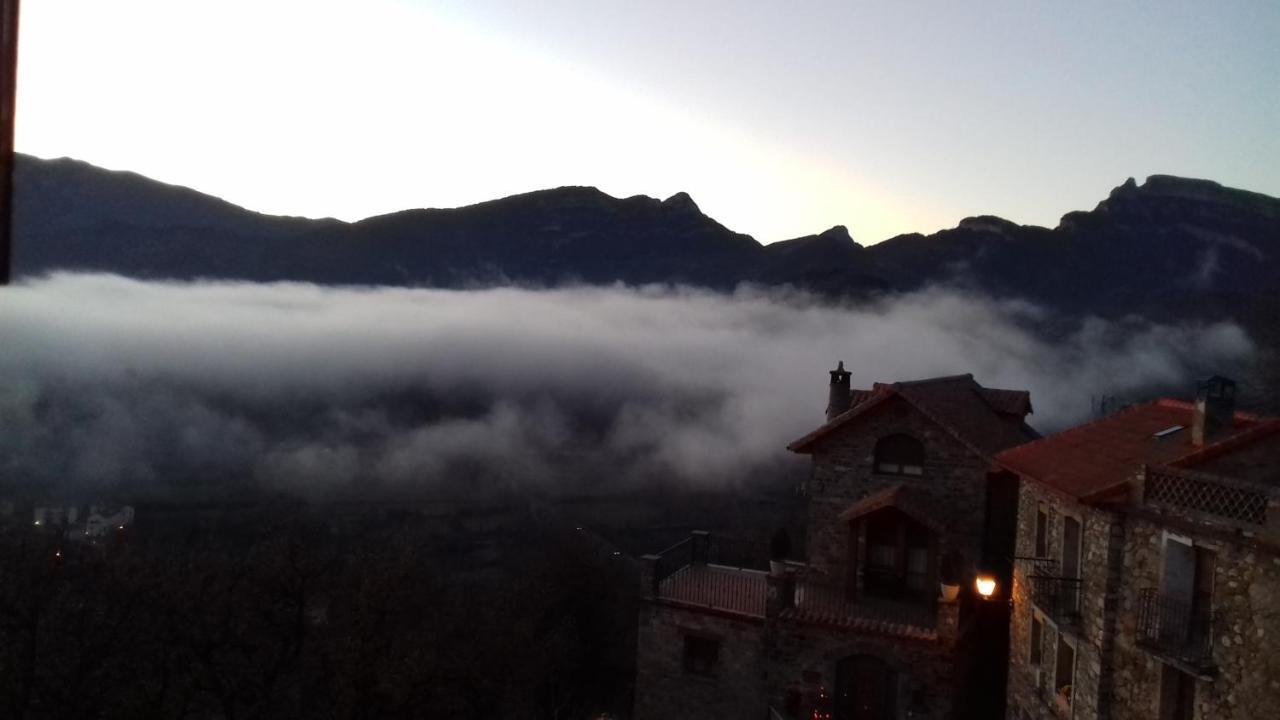 Casa Rural " El Retiro" Laspuna Luaran gambar